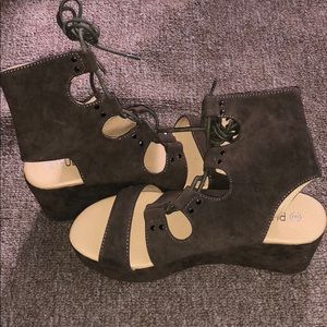 Platform Lace Up Sandal